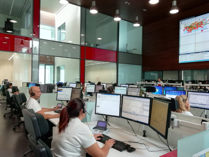 Tres menores evacuados, uno de ellos herido leve, por el incendio de una casa en Gualchos
